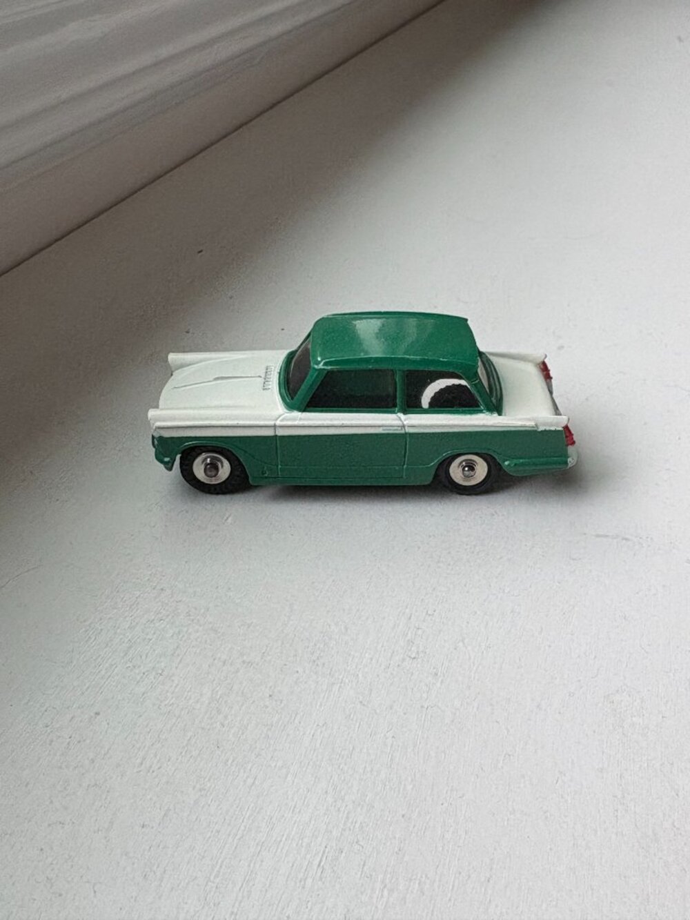 A Car Collector's Dream - Picture 2 of 5